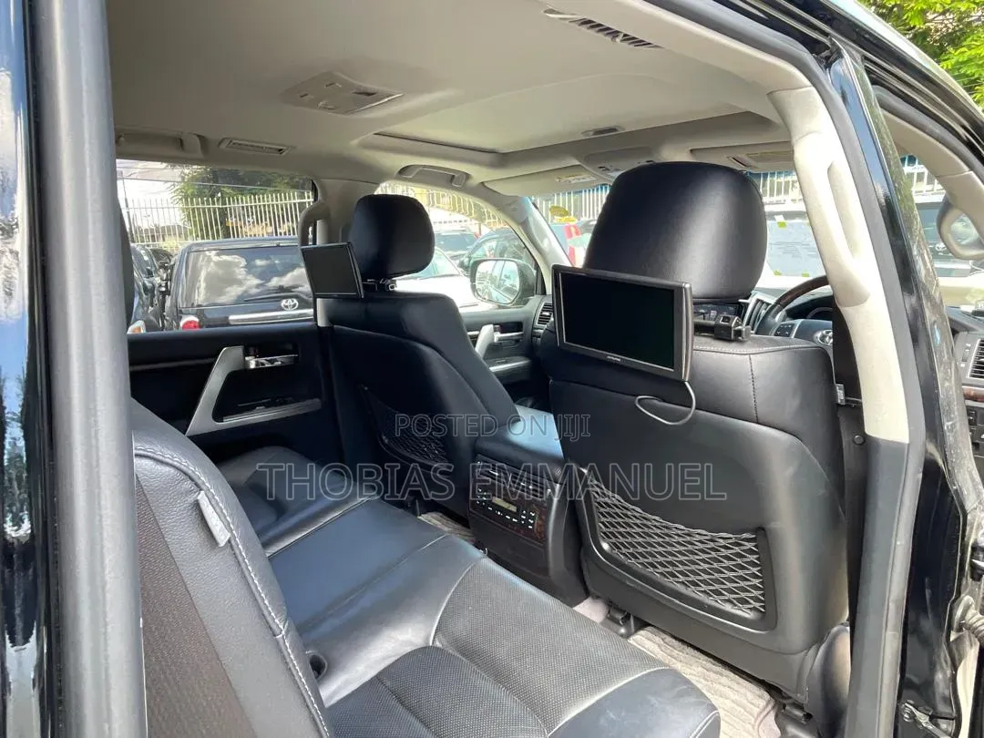 Toyota Land Cruiser 2014 Black