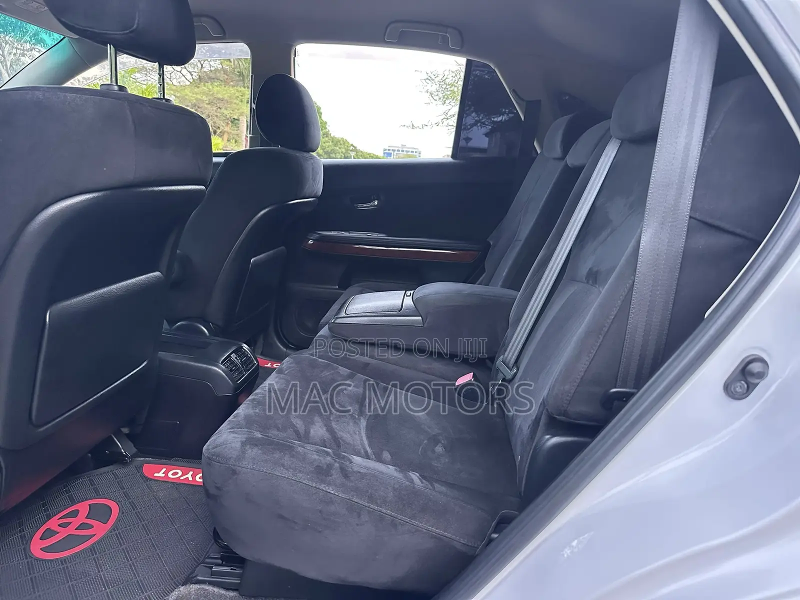 Toyota Harrier 2006 White