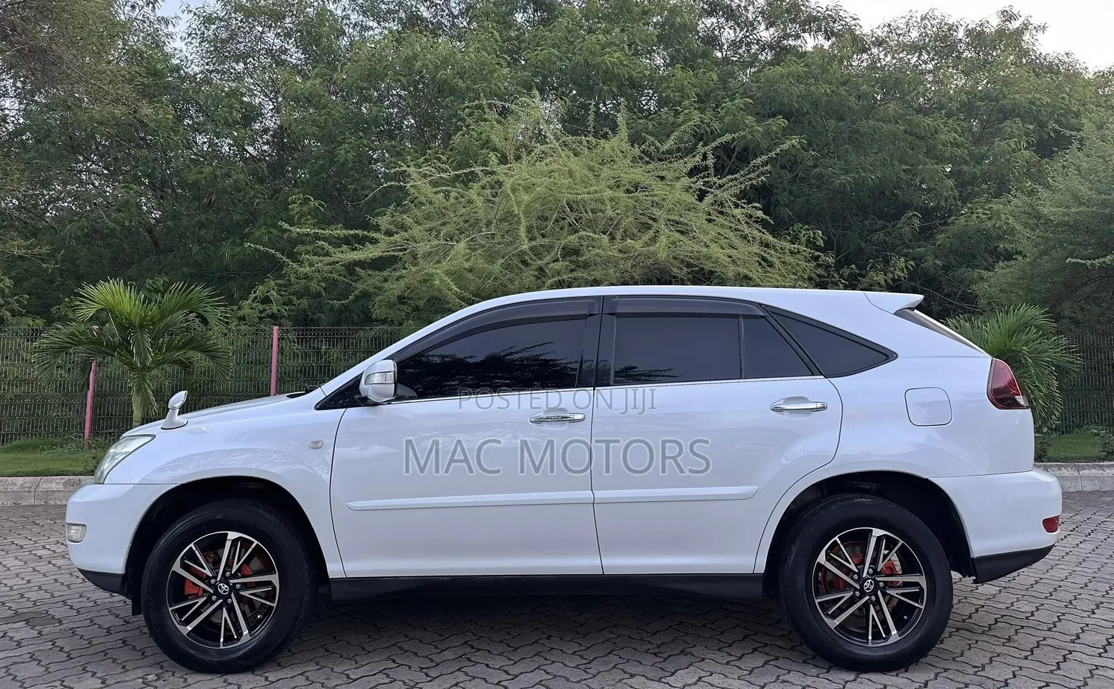 Toyota Harrier 2006 White