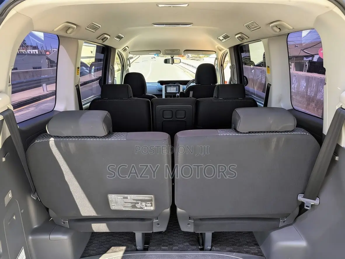 Toyota Noah 2008 Black