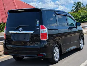 Toyota Noah 2008 Black