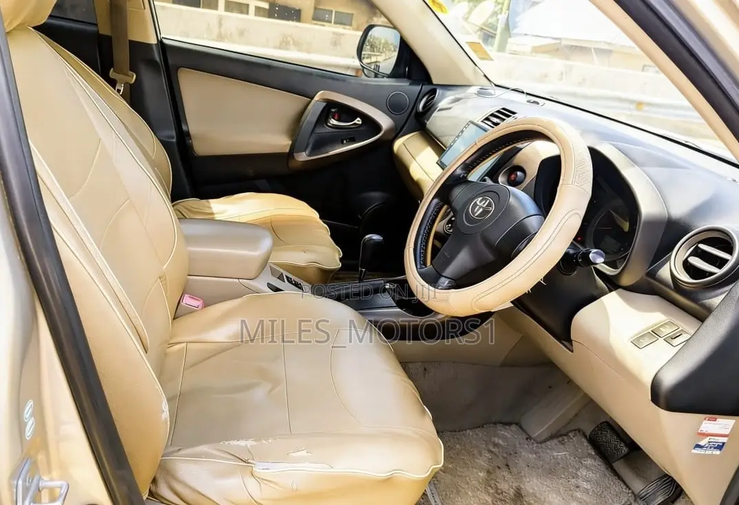Toyota Vanguard 2008 Beige