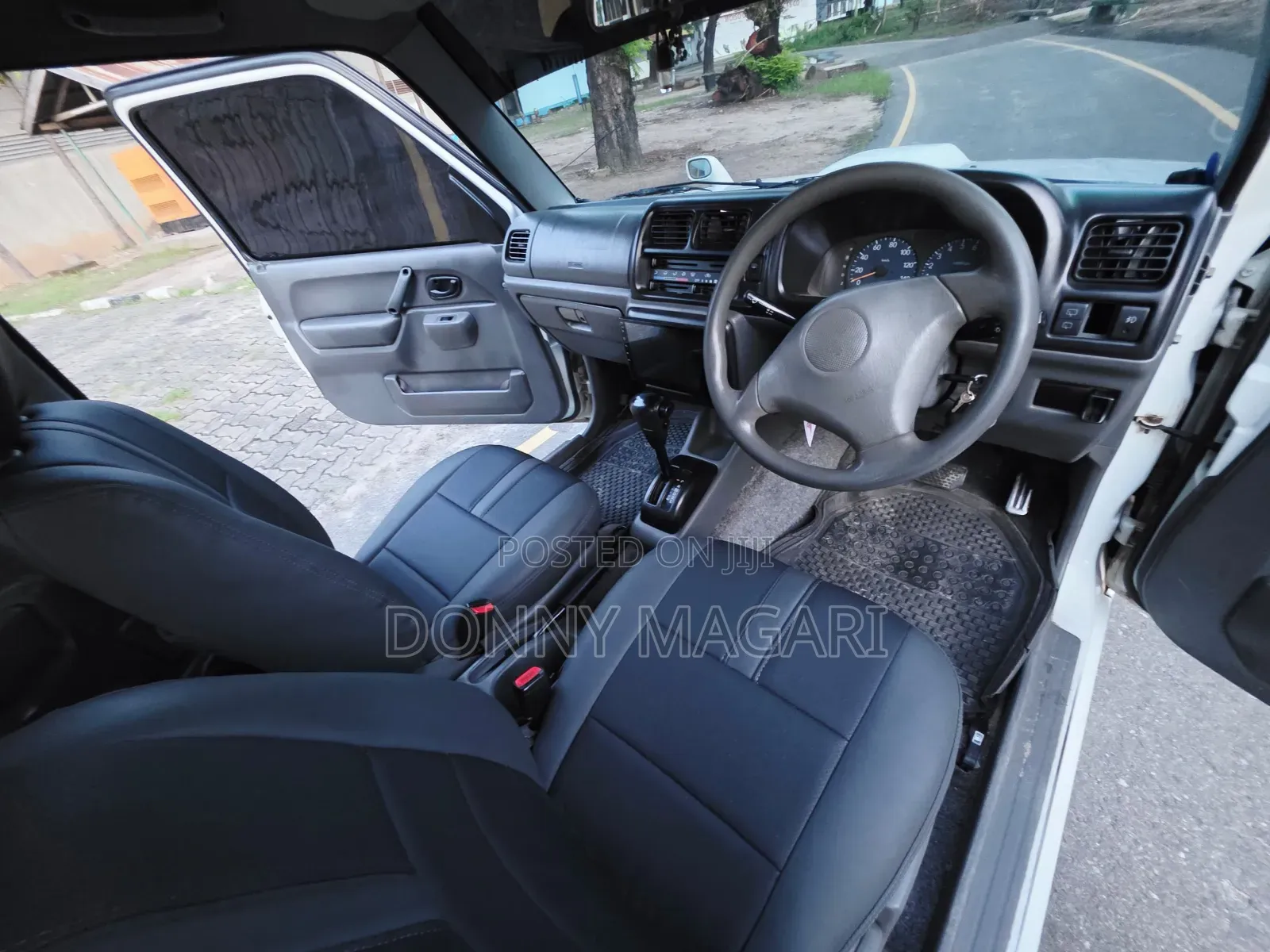 Suzuki Jimny 2000 White