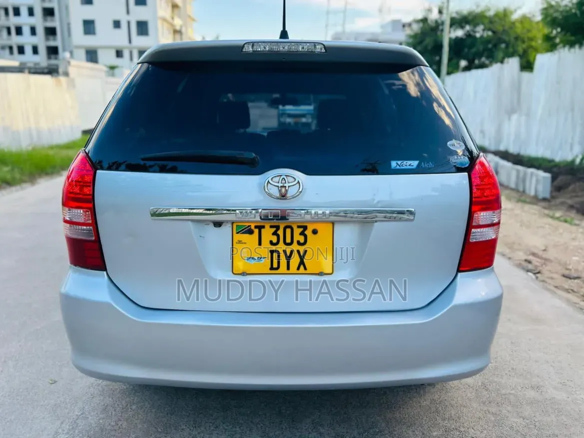 Toyota Wish 2006 Silver