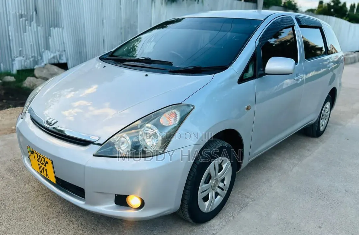 Toyota Wish 2006 Silver