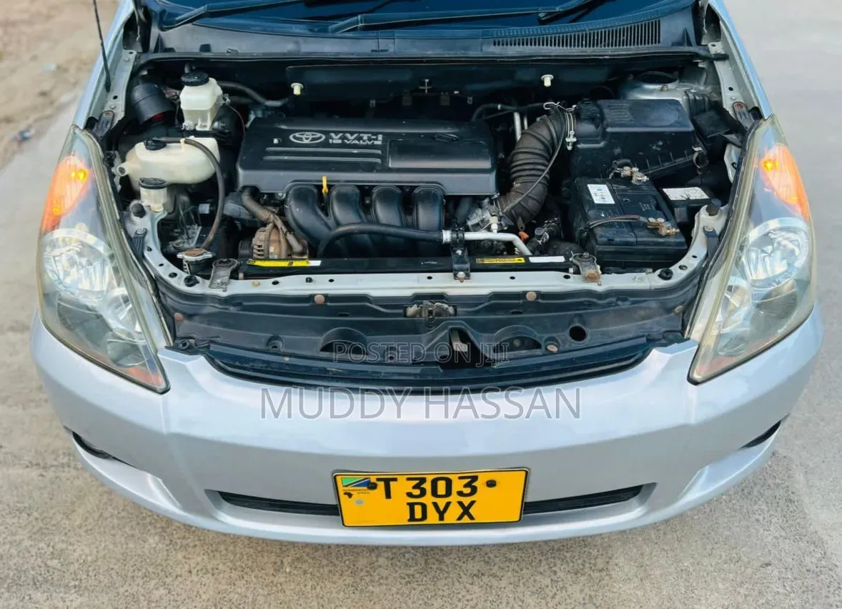Toyota Wish 2006 Silver