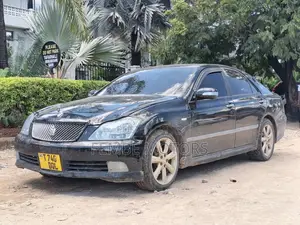 Toyota Crown 2006 Black
