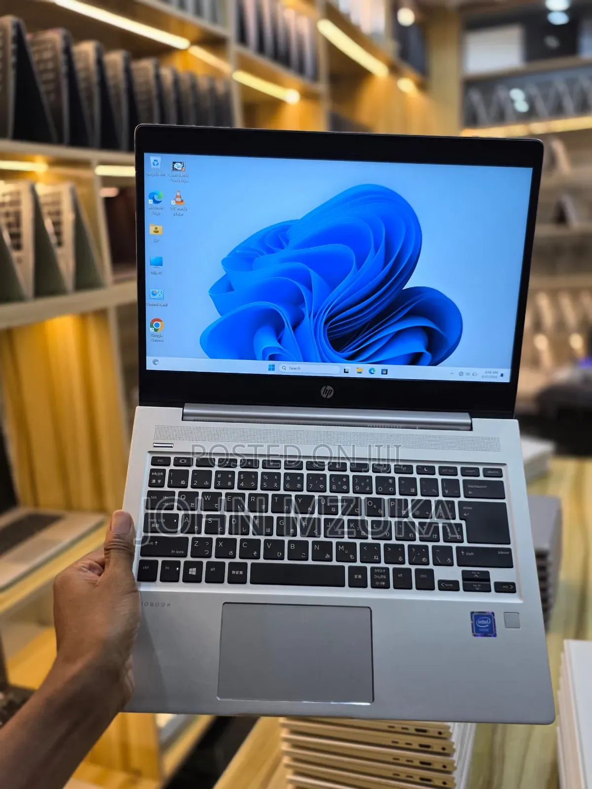 Laptop HP MT21 8GB Intel SSD 512GB