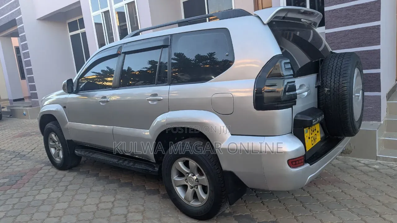 Toyota Land Cruiser Prado 2007 Silver