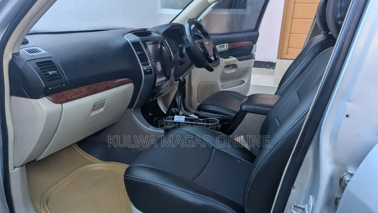 Toyota Land Cruiser Prado 2007 Silver