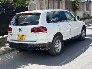 Volkswagen Touareg 2010 Pearl