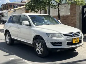 Volkswagen Touareg 2010 Pearl
