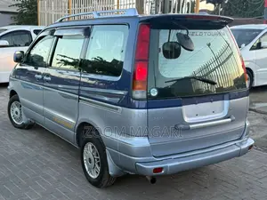 Toyota Noah 2003 Blue