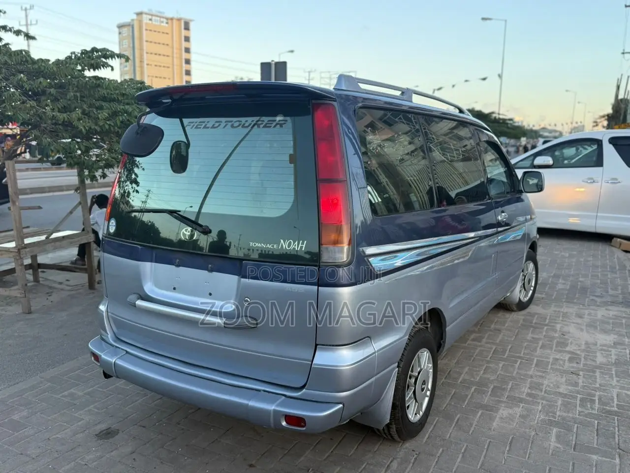 Toyota Noah 2003 Blue