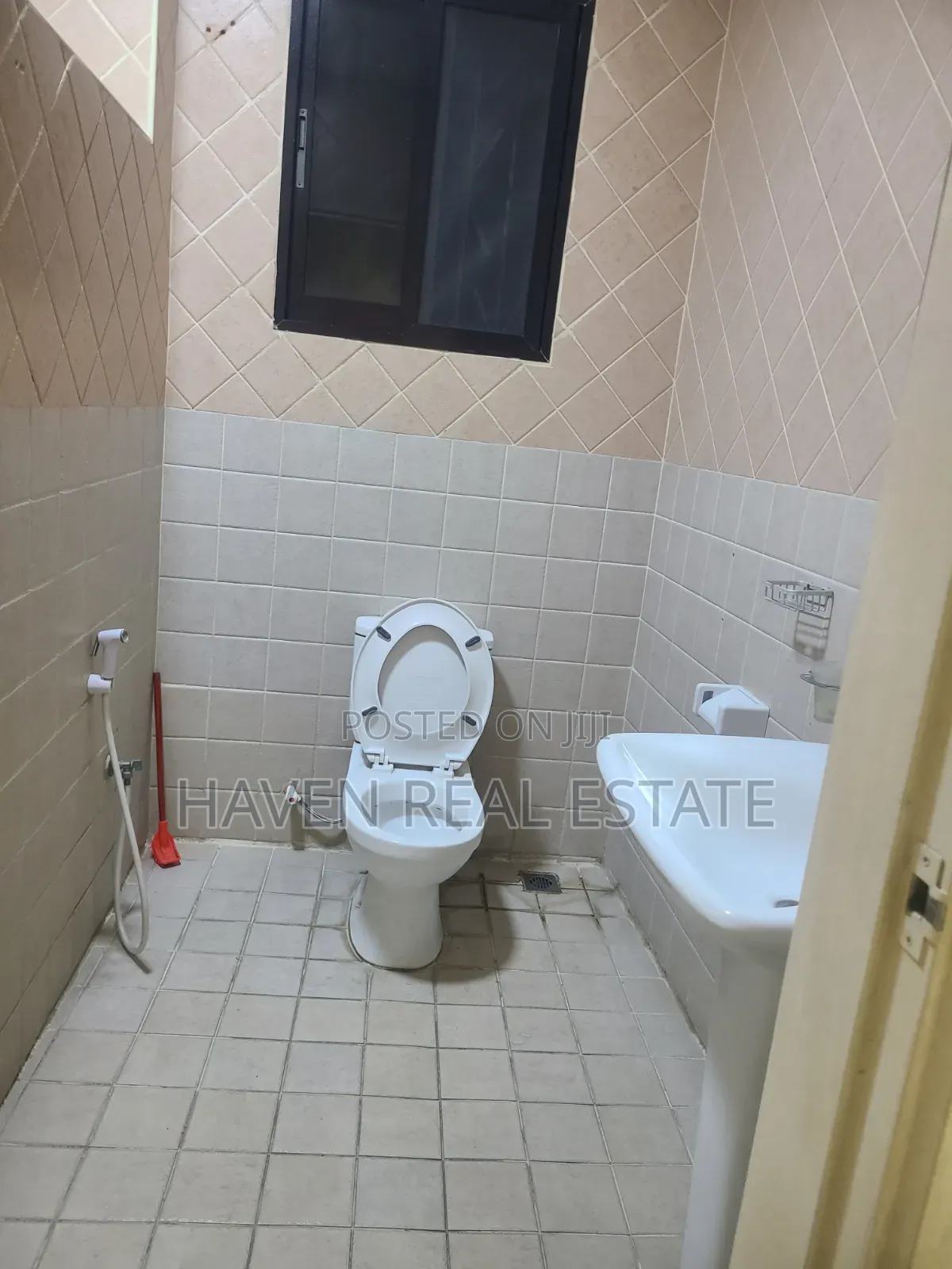 Furnished 3bdrm Apartment in Upanga East for rent
