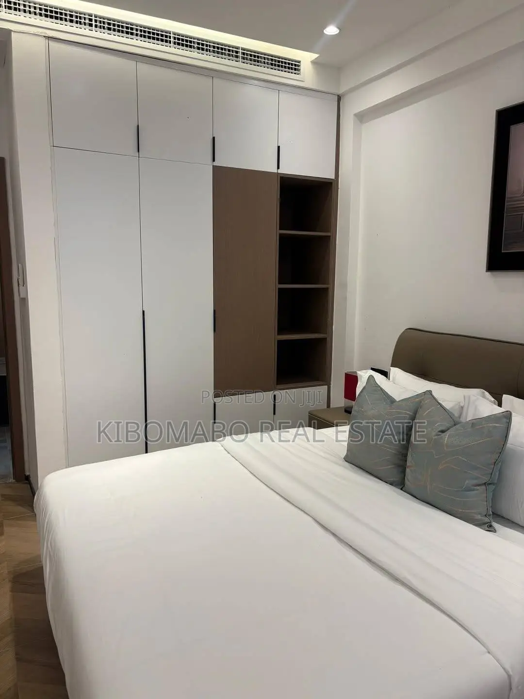 Furnished 3bdrm Duplex in Oyster Bay for rent