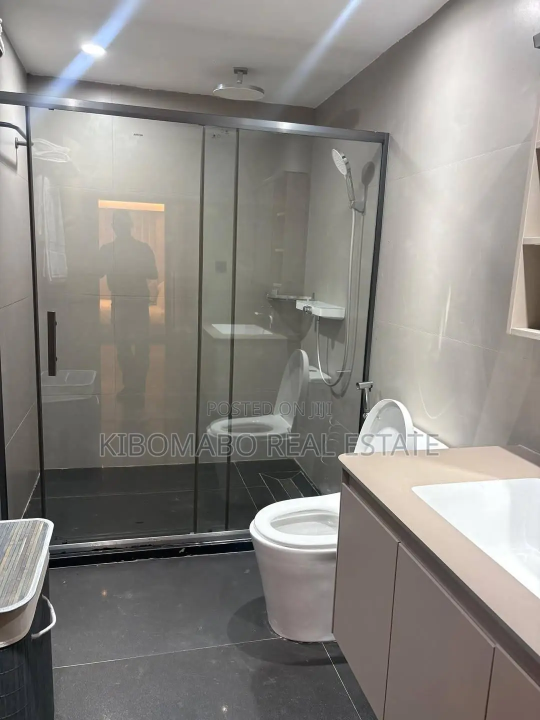 Furnished 3bdrm Duplex in Oyster Bay for rent
