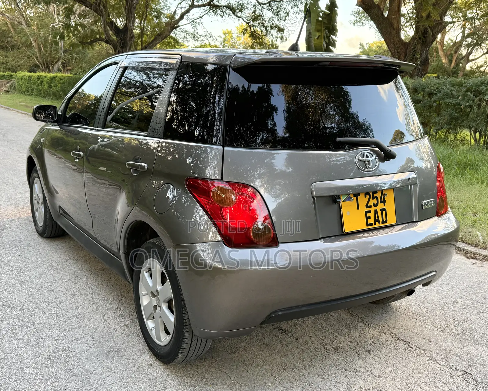 Toyota IST 2004 Gray