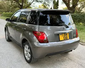 Toyota IST 2004 Gray