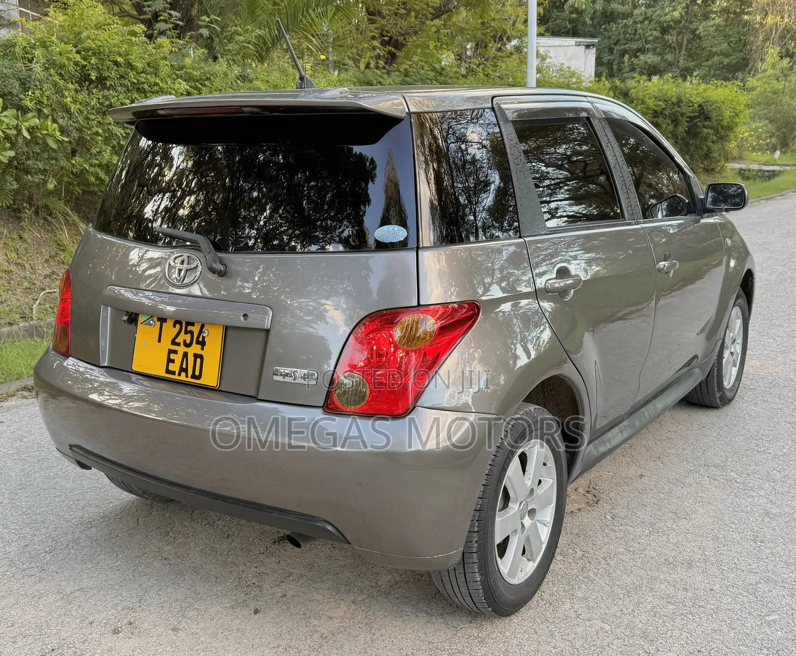 Toyota IST 2004 Gray