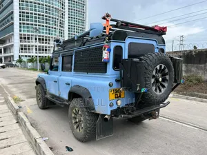 Land Rover Defender 2000 Blue