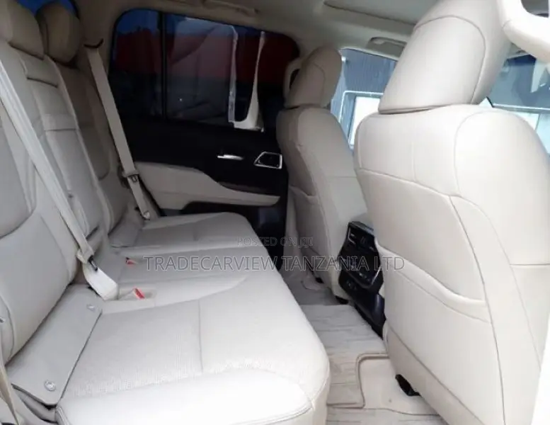 Toyota Land Cruiser LC300 2023 Black