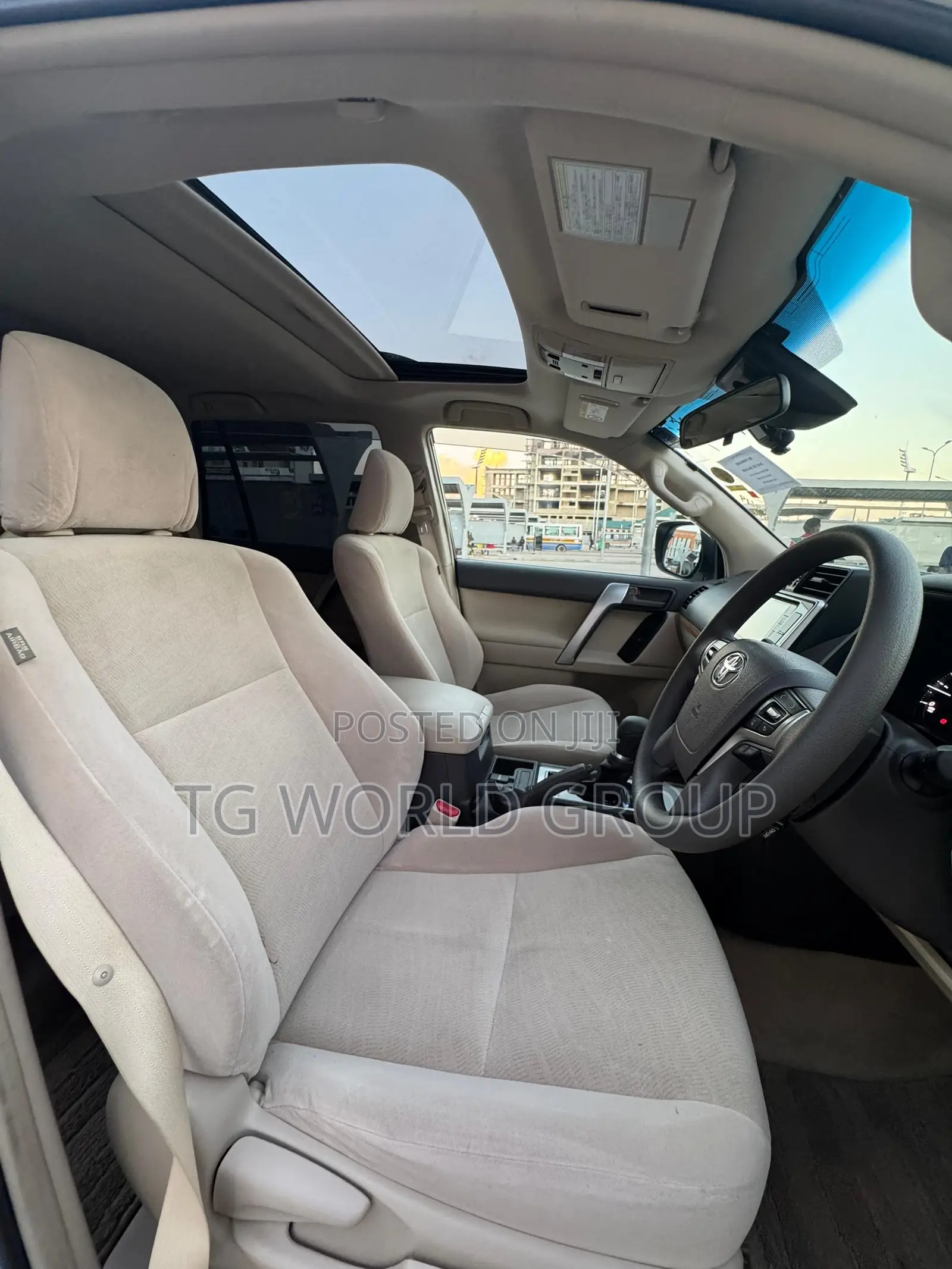 Toyota Land Cruiser Prado 2.8 2021 White