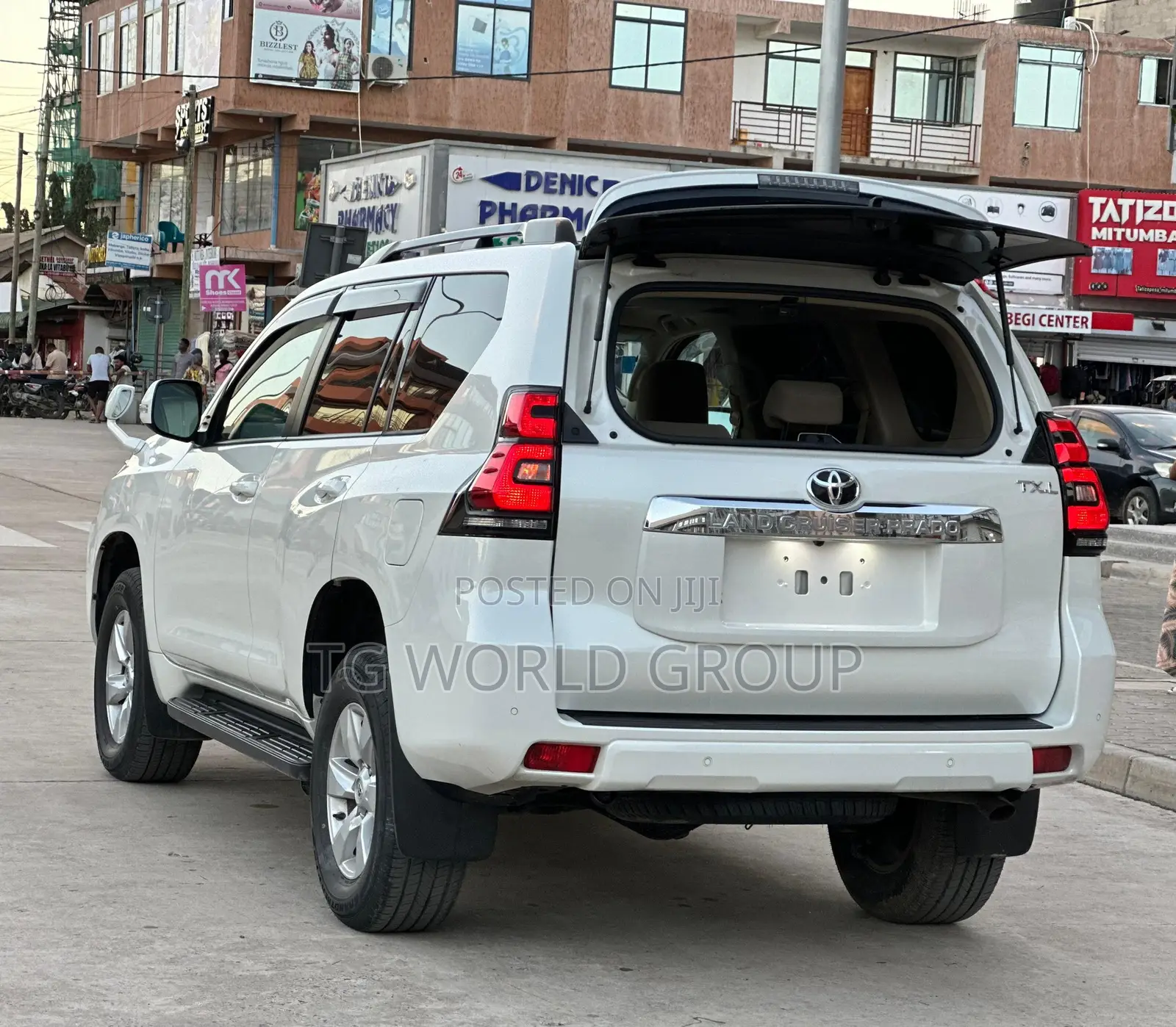 Toyota Land Cruiser Prado 2.8 2021 White