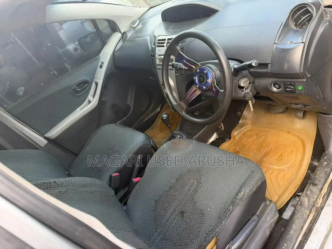 Toyota Vitz 2006 Gray