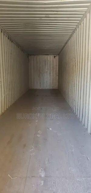 40ft Shipping Containers – Strong Secure