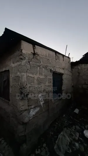 Frem7 8bedrooms Sale at Mwananyamala McHangani