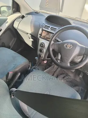 Toyota Vitz 2006 Black