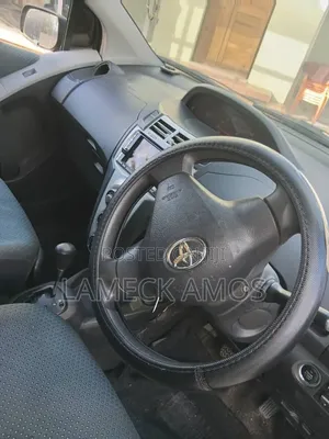 Toyota Vitz 2006 Black