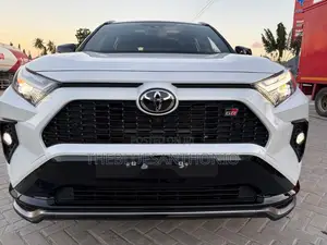 New Toyota RAV4 2025 White