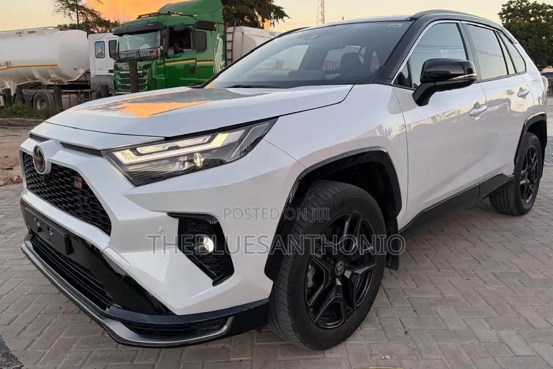 New Toyota RAV4 2025 White