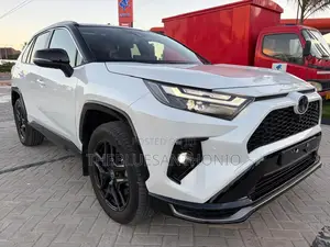 New Toyota RAV4 2025 White