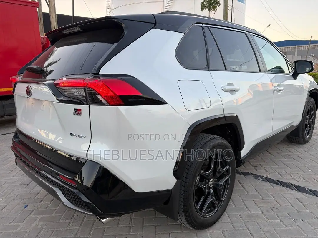 New Toyota RAV4 2025 White