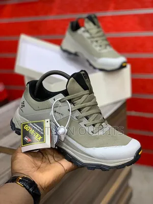 Men's Leather Sneakers or Shoes Columbia Goretex Uniquely Branded
