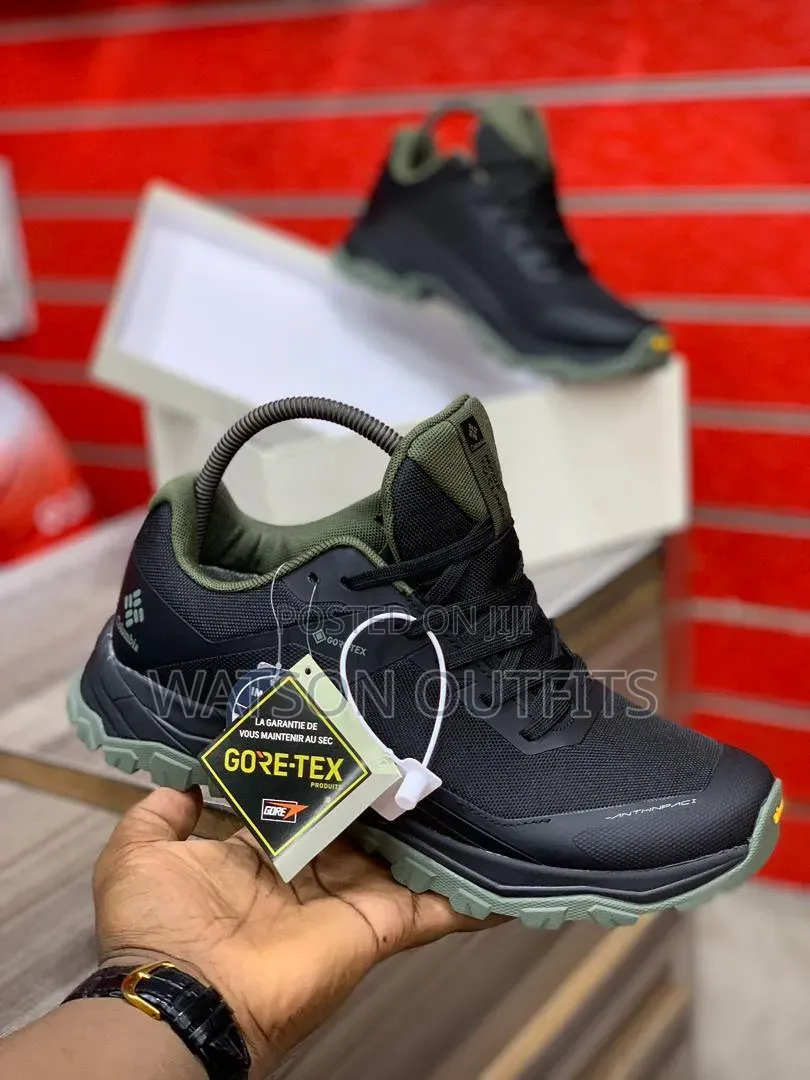 Men's Leather Sneakers or Shoes Columbia Goretex Uniquely Branded