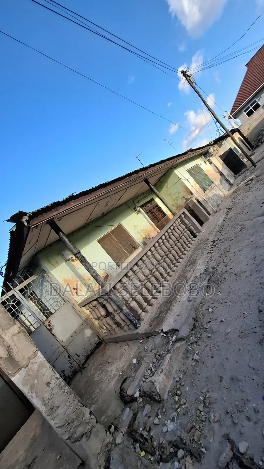 7bdrm Bungalow in Kinondoni, Mwananyamala for sale