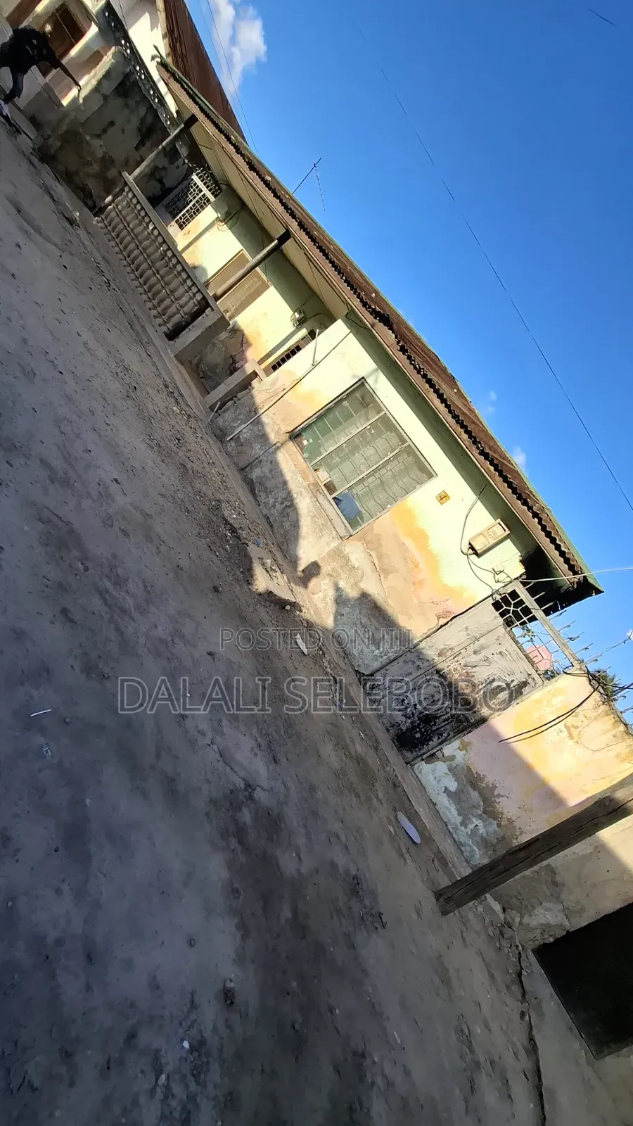 7bdrm Bungalow in Kinondoni, Mwananyamala for sale