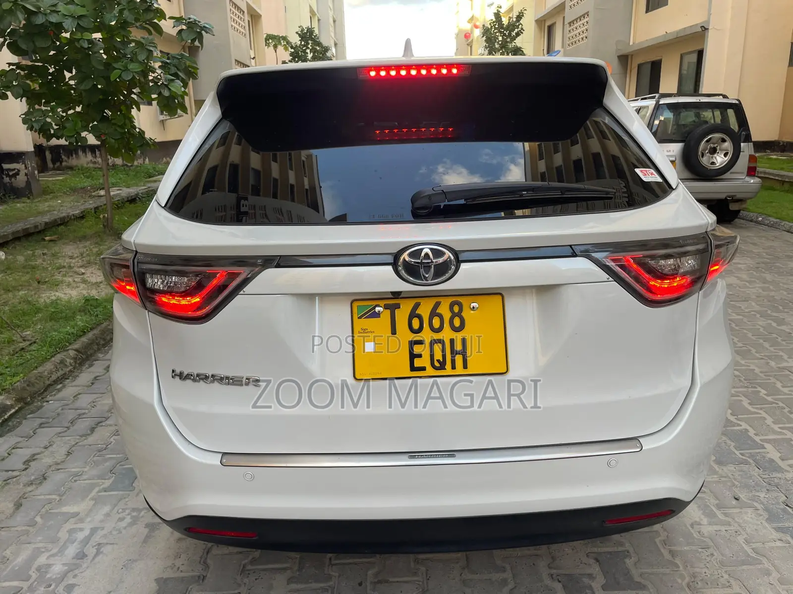 Toyota Harrier 2015 White