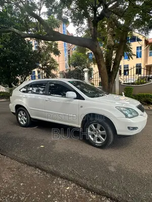 Toyota Harrier 2005 White