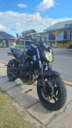 Yamaha 2011 Black