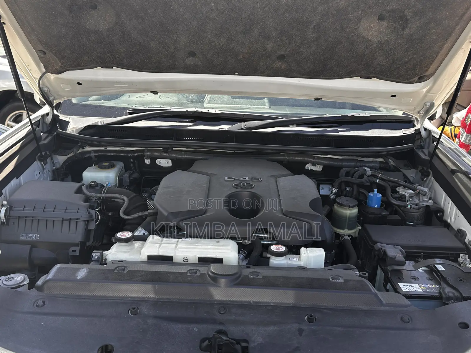 Toyota Land Cruiser Prado 2019 White