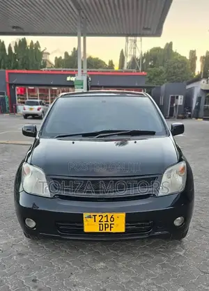 Toyota IST 2004 Black