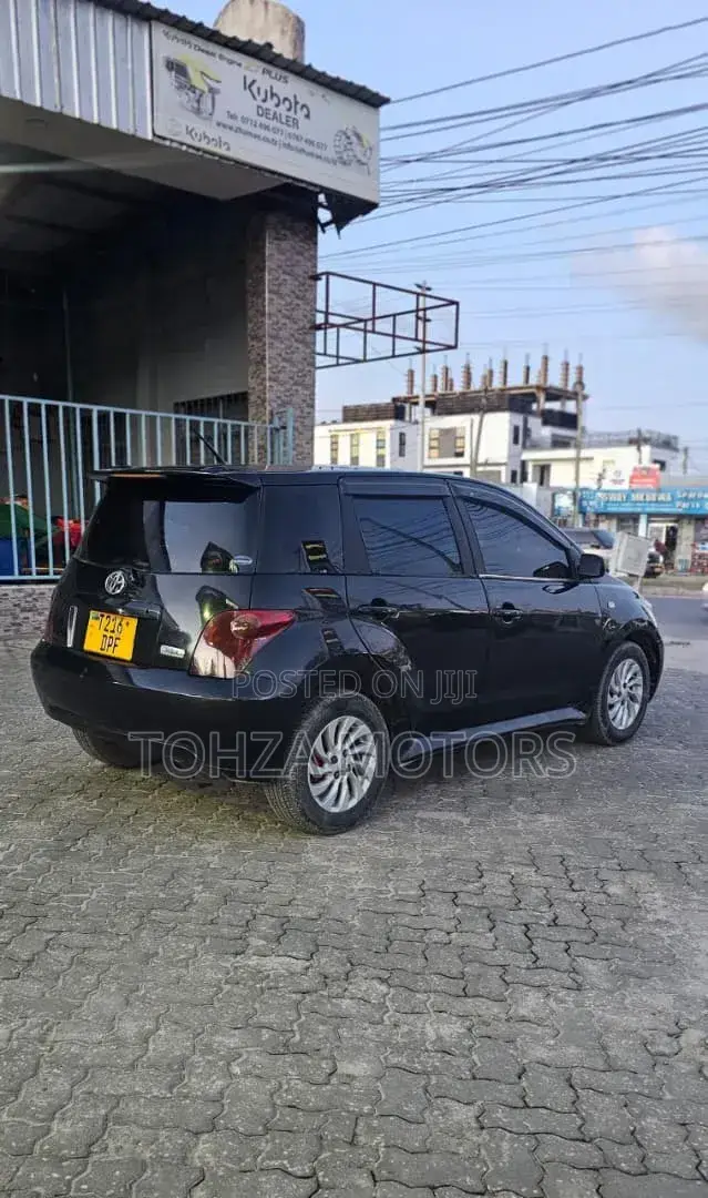 Toyota IST 2004 Black