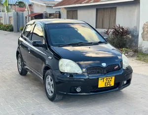 Toyota Vitz 2008 Black