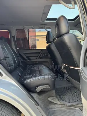 Mitsubishi Pajero 2002 Silver