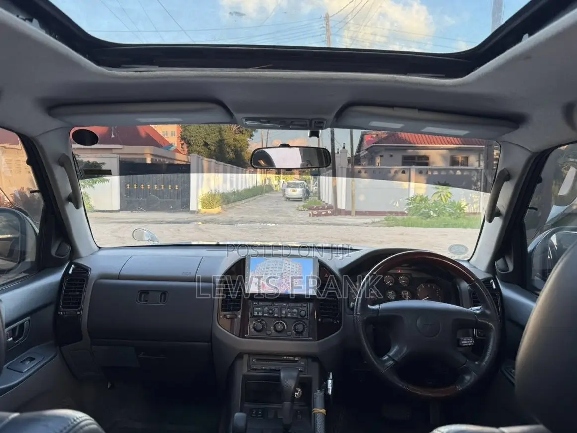 Mitsubishi Pajero 2002 Silver